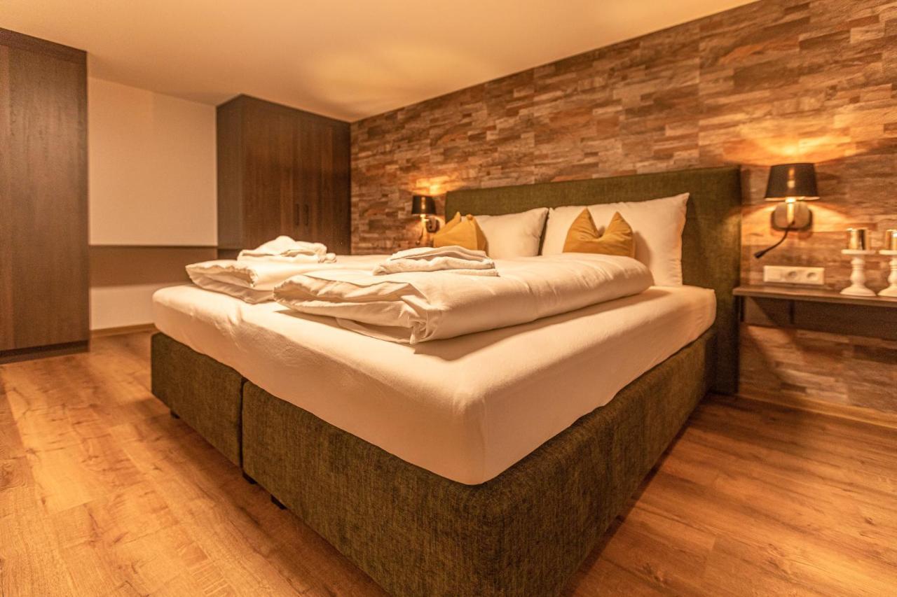 Tevini Boutique Suites By We Rent Zell am See Eksteriør bilde