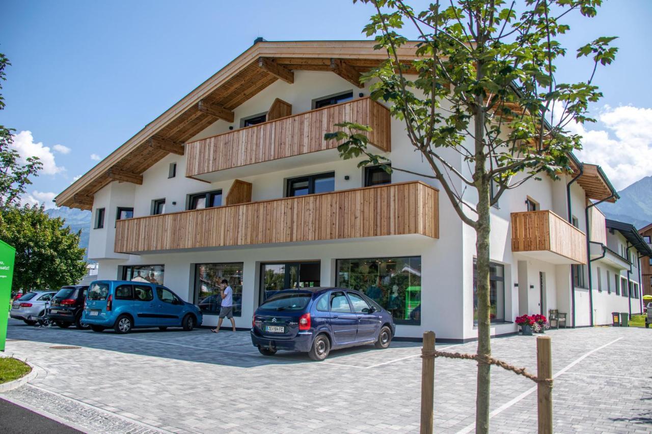 Tevini Boutique Suites By We Rent Zell am See Eksteriør bilde