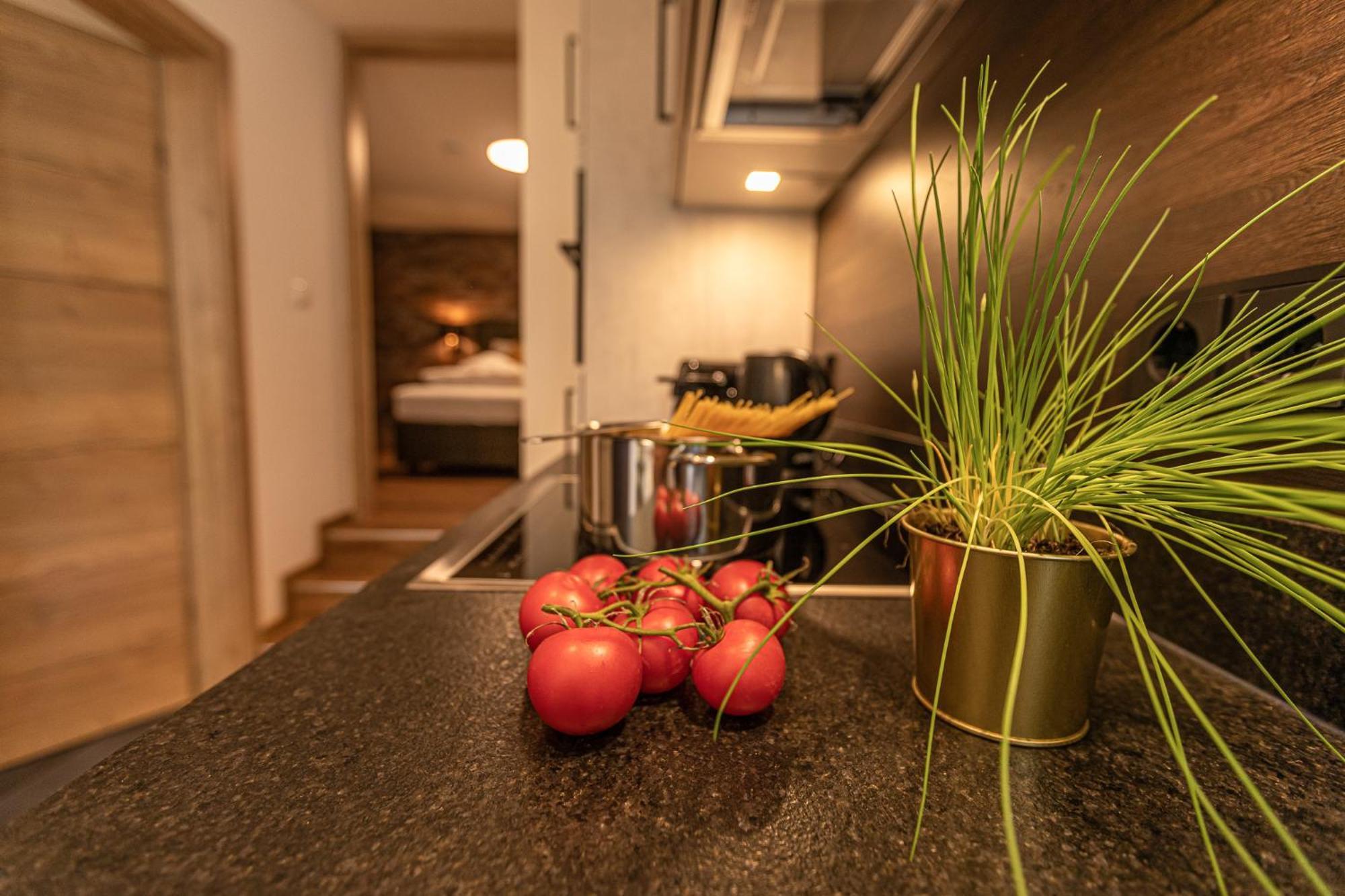 Tevini Boutique Suites By We Rent Zell am See Rom bilde